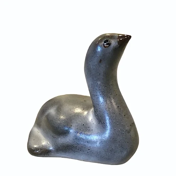 VINTAGE PIGEON FORGE POTTERY SWAN